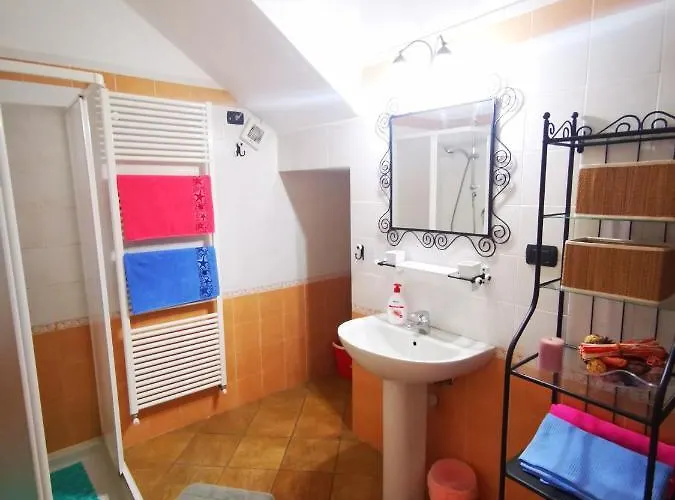 Casa Davide * Dolcedo